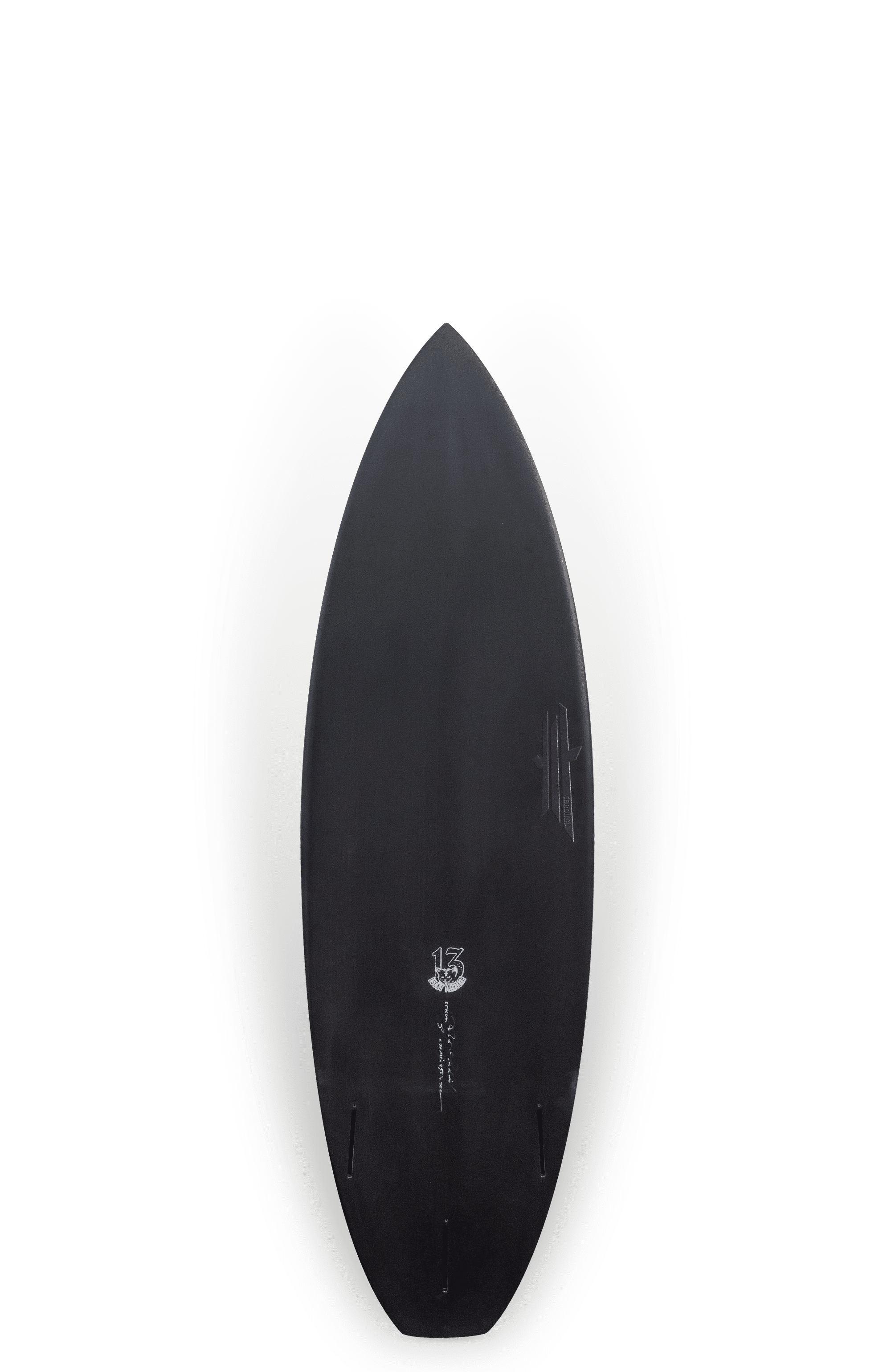 Shapers-Club- La planche de surf Lucky 13 avec son design élégant et épuré et ses graphismes minimalistes comporte deux fentes pour ailerons sur un fond blanc uni, offrant des performances optimales pour les amateurs de vagues. -surfshop-surfboard