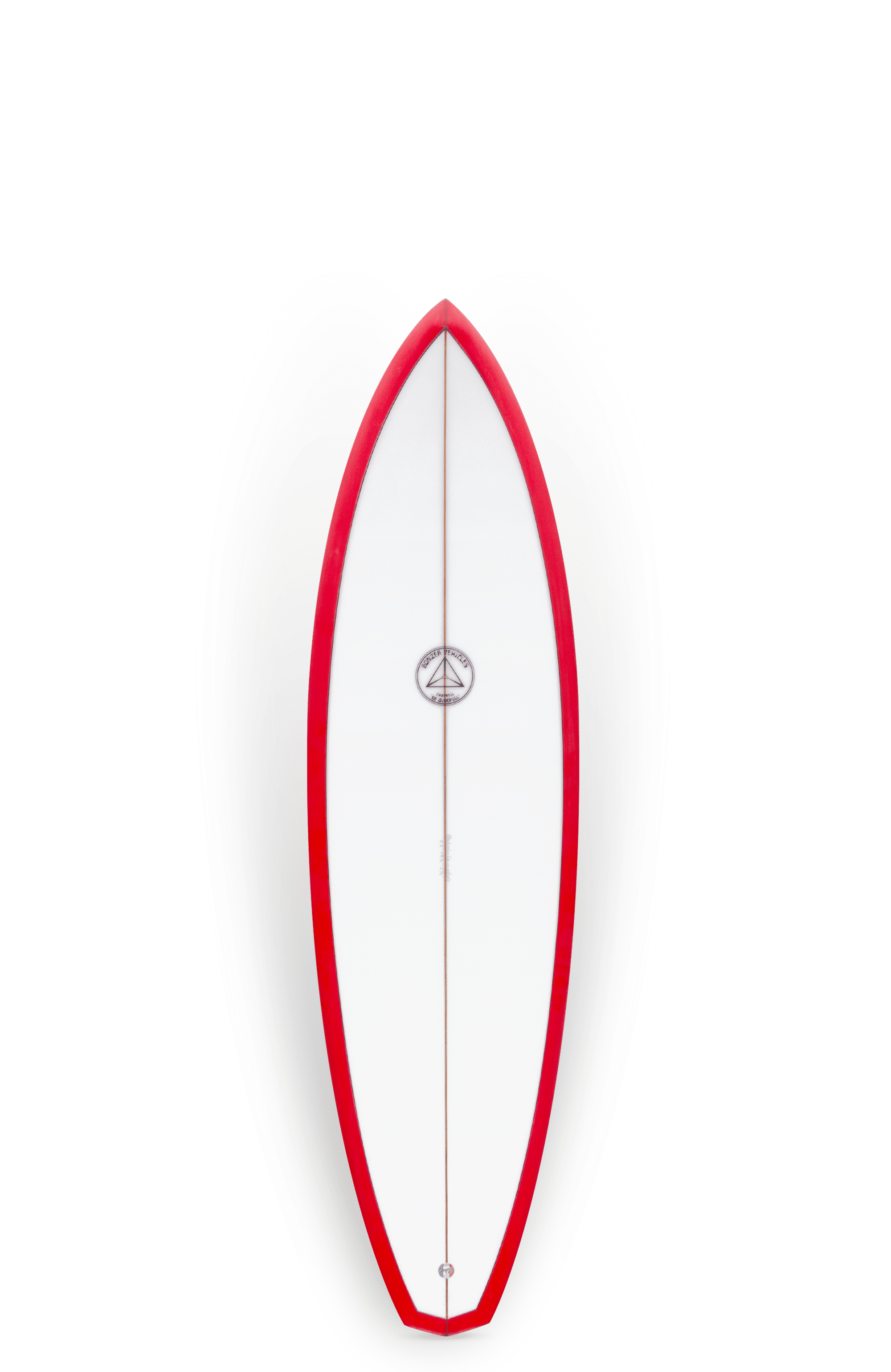 Shapers-Club- Une planche de surf Russ Short, 6'2" x 19' 1/2" x 2' 1/2", présente un design blanc avec une bordure rouge et un logo au centre, debout sur un fond vierge. -surfshop-surfboard