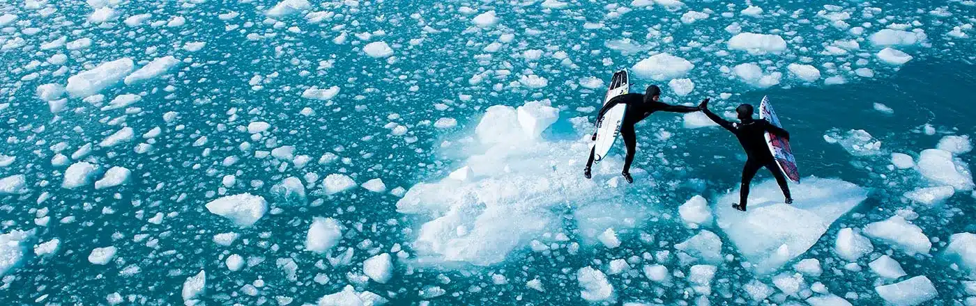 How to choose the best wetsuit gloves for winter surfing? 🧤🌊